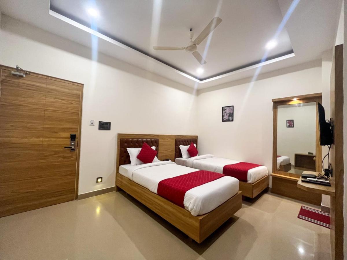 Air Valley Inn Guwahati Luaran gambar
